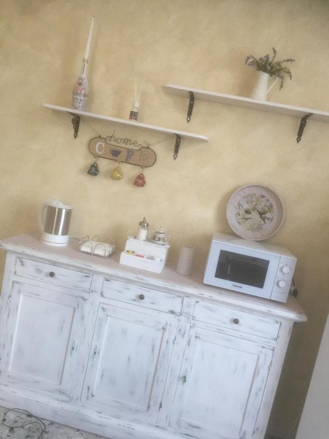 B&B Red House Garlate Bagian luar foto