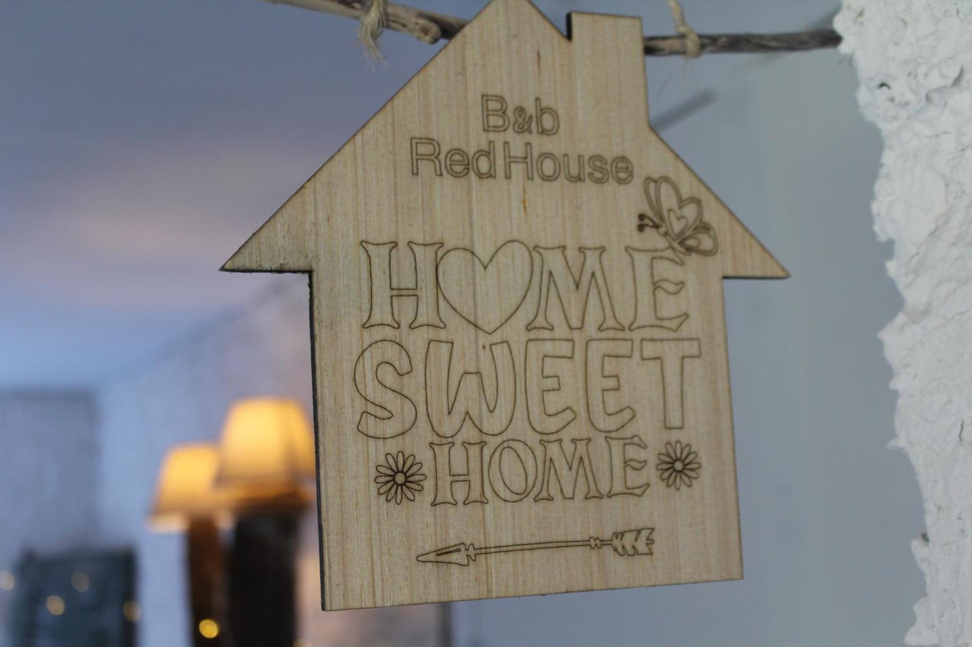 B&B Red House Garlate Bagian luar foto