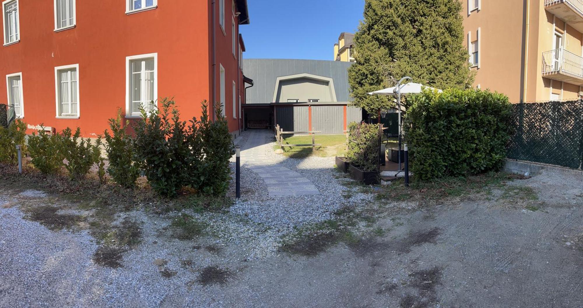 B&B Red House Garlate Bagian luar foto